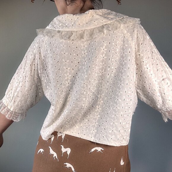 Vintage Short Cream Eyelet And Lace Cropped Top or Bed Jacket - Picture 2 of 7